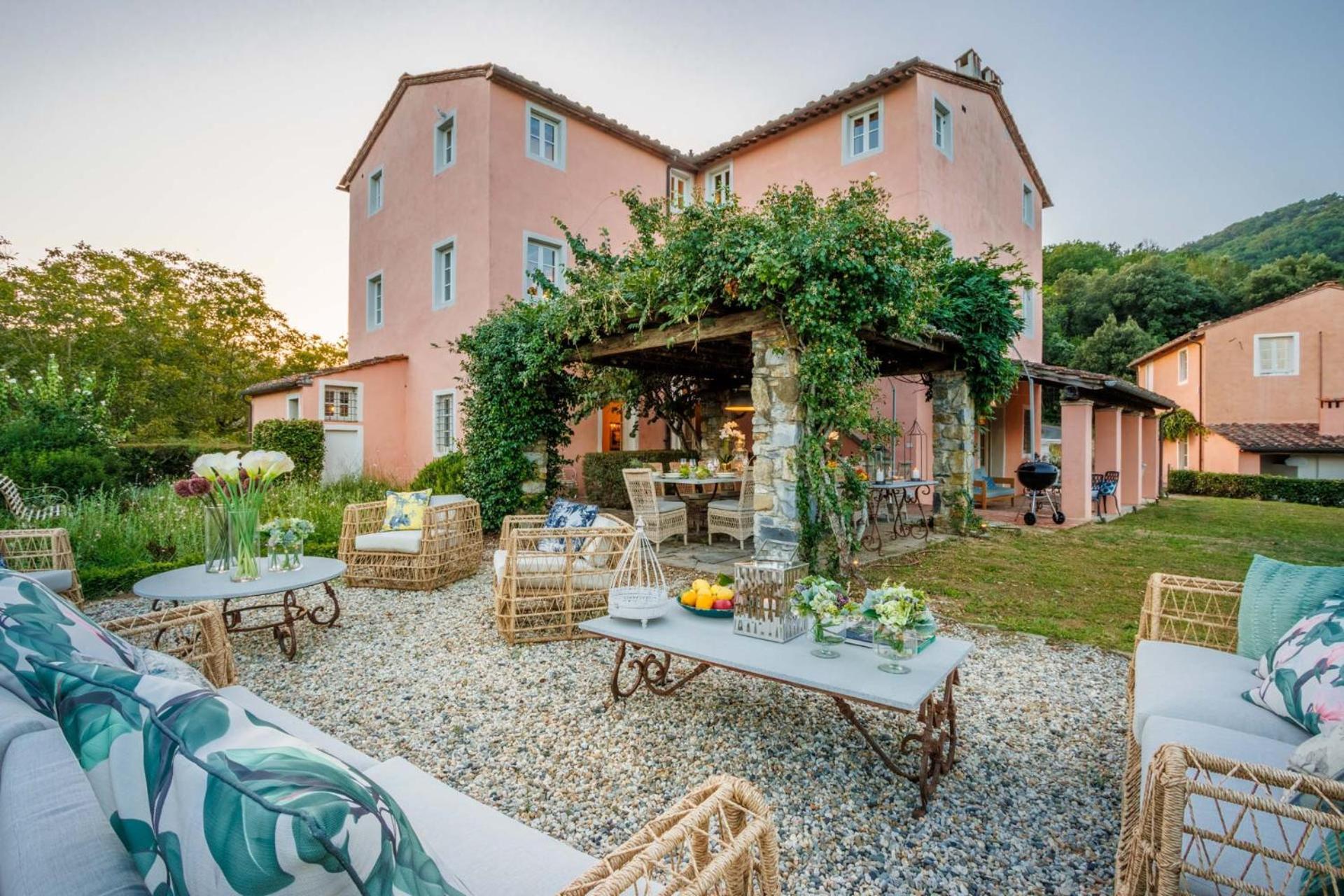 Villa Domus Francigena Λούκα Εξωτερικό φωτογραφία